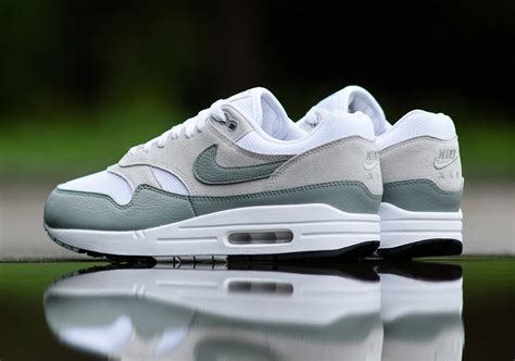 Nike Air Max one sale